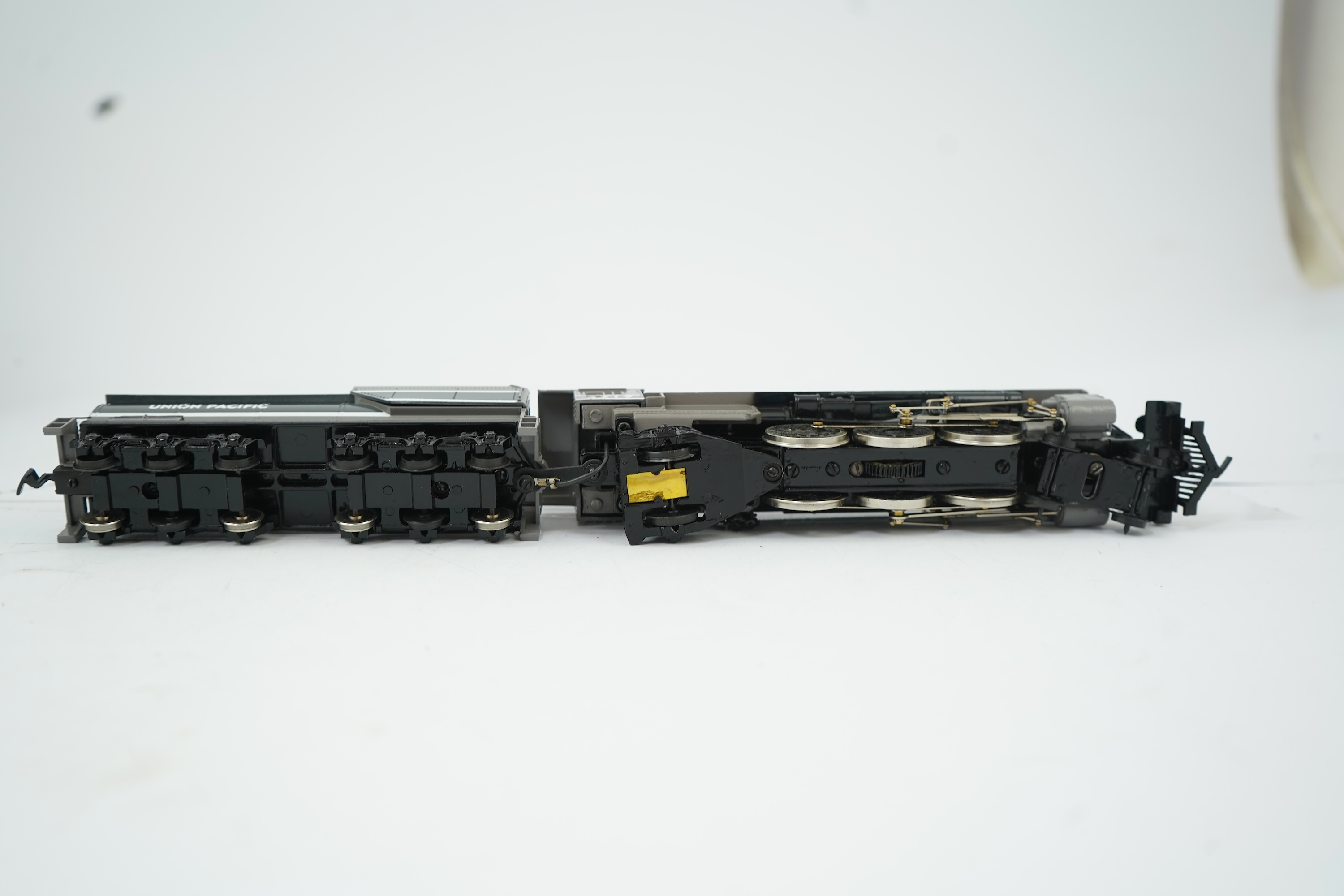 Two boxed HO gauge Union Pacific locomotives; a W&R Enterprises model, 3548, 4-8-8-0 tender locomotive, together with a Mantua Collectibles, 3219, 4-6-2 tender locomotive, both powered for two rail operation.